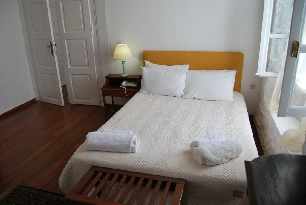 Hotel Miranda Hydra  Buitenkant foto