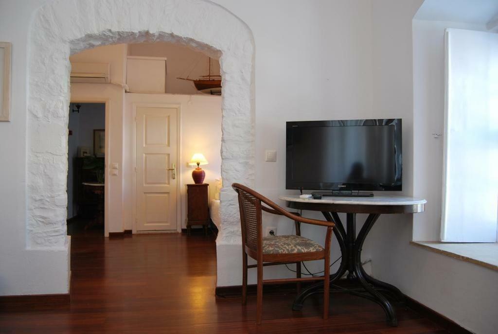Hotel Miranda Hydra  Buitenkant foto